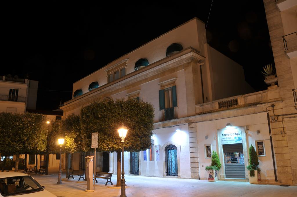 Palazzo Agrusti - Residenza D'Epoca Bed & Breakfast Alberobello Eksteriør bilde