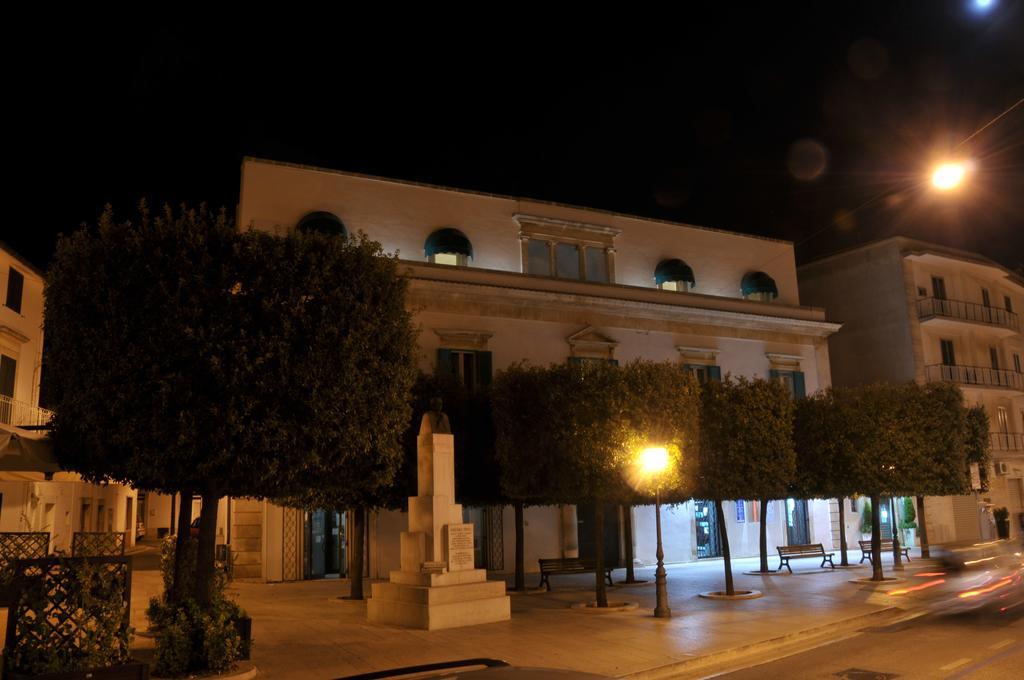 Palazzo Agrusti - Residenza D'Epoca Bed & Breakfast Alberobello Eksteriør bilde